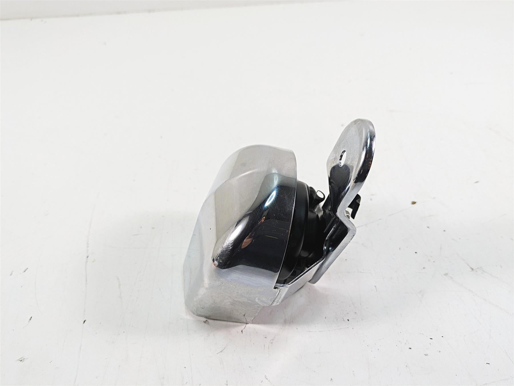 2014 Harley Touring FLHTK Electra Glide Horn + Cover 61300478A {{ shop.shopifyCountryName }} - Mototech271