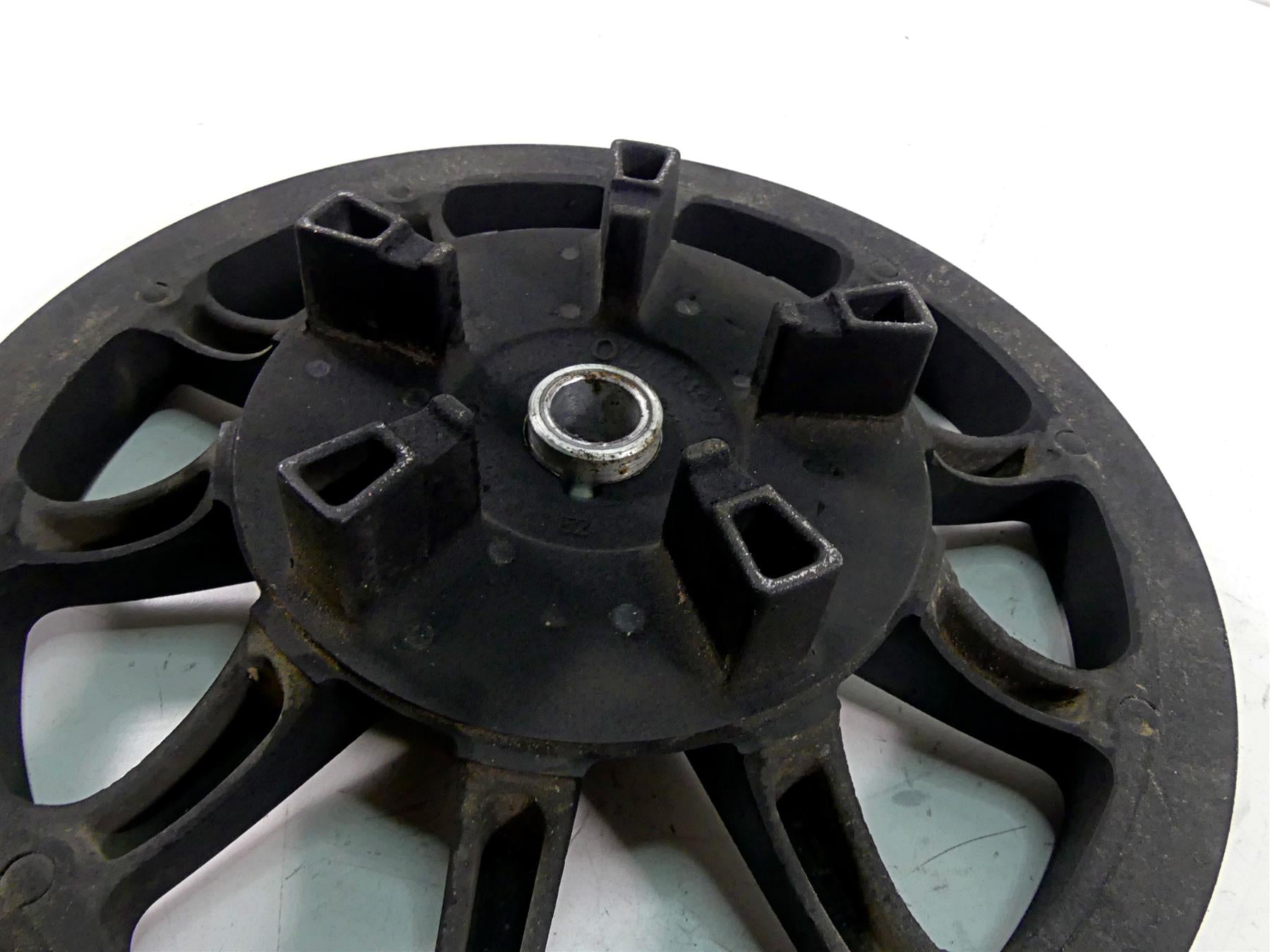2019 Indian Chieftain Classic Rear Drive Belt Pulley Sprocket 66T 24mm 1333429 {{ shop.shopifyCountryName }} - Mototech271