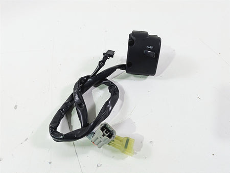 2022 Kawasaki ZR900RS Cafe Left Hand Turn Signal Light Control Switch 46091-0618 {{ shop.shopifyCountryName }} - Mototech271