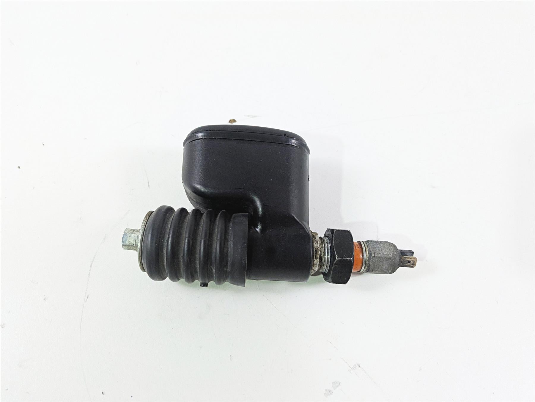 2014 Harley FXDF Dyna Fat Bob Rear Brake Master Cylinder 42474-06C {{ shop.shopifyCountryName }} - Mototech271