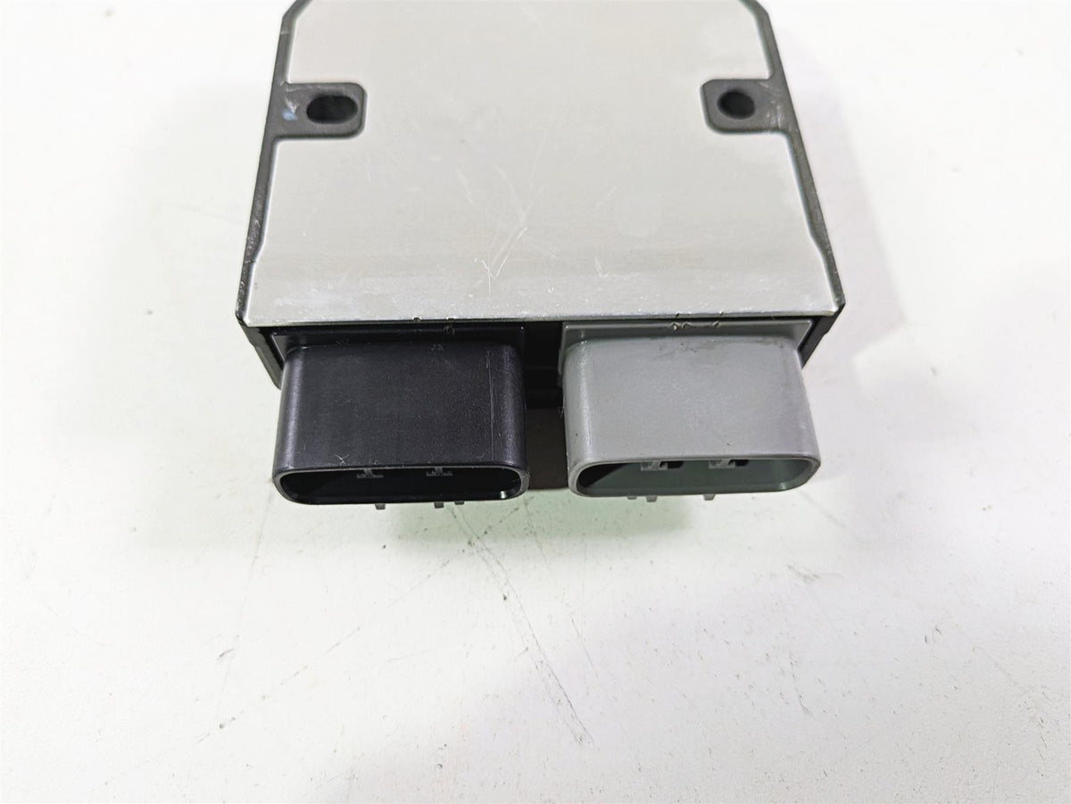 2012 Yamaha XT1200 Super Tenere Rectifier Voltage Regulator 1D7-81960-00 FH012AA {{ shop.shopifyCountryName }} - Mototech271
