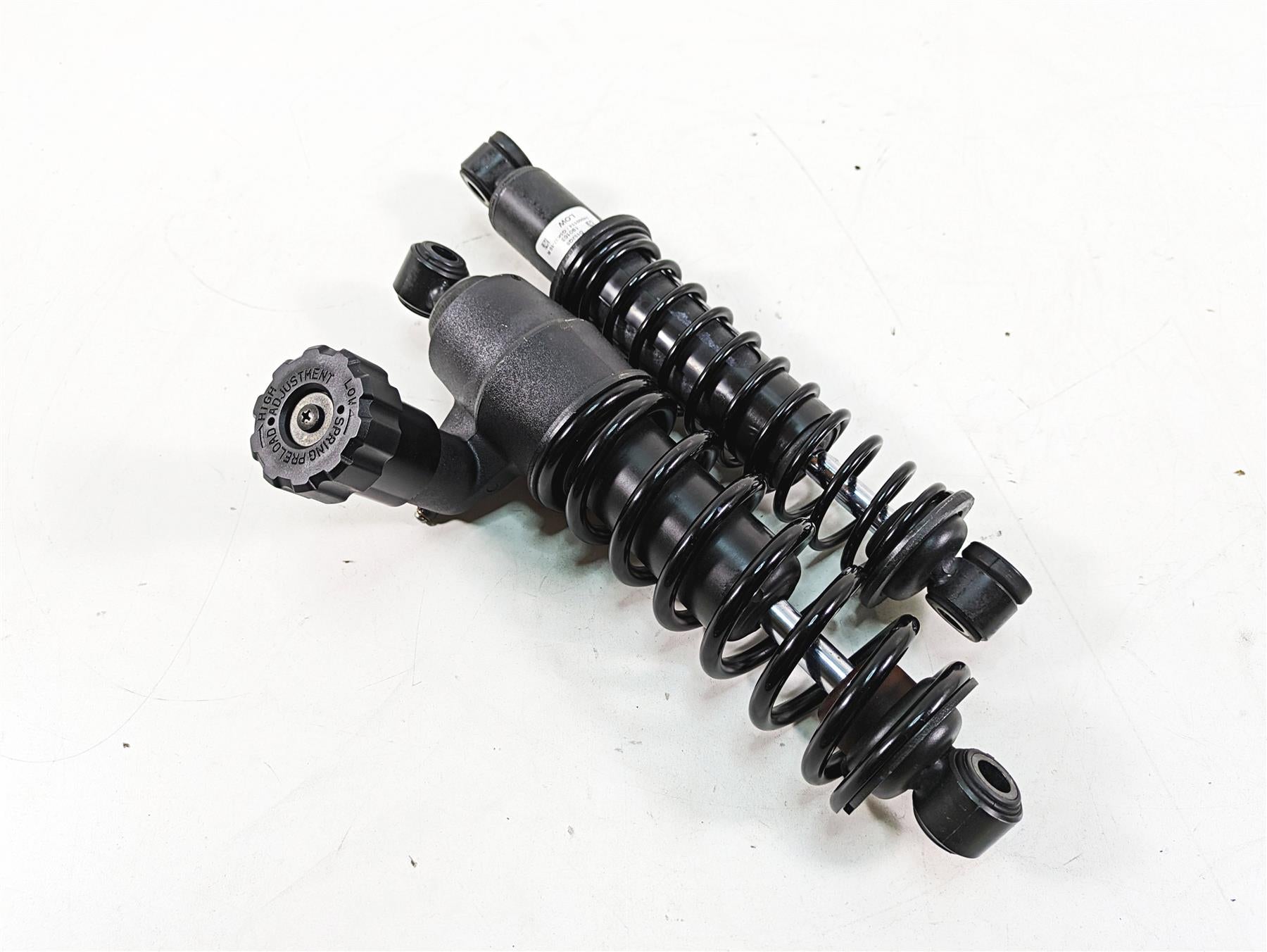 2019 Harley Touring FLHX Street Glide 12" Low Rear Adjustable Shocks 54000096 {{ shop.shopifyCountryName }} - Mototech271