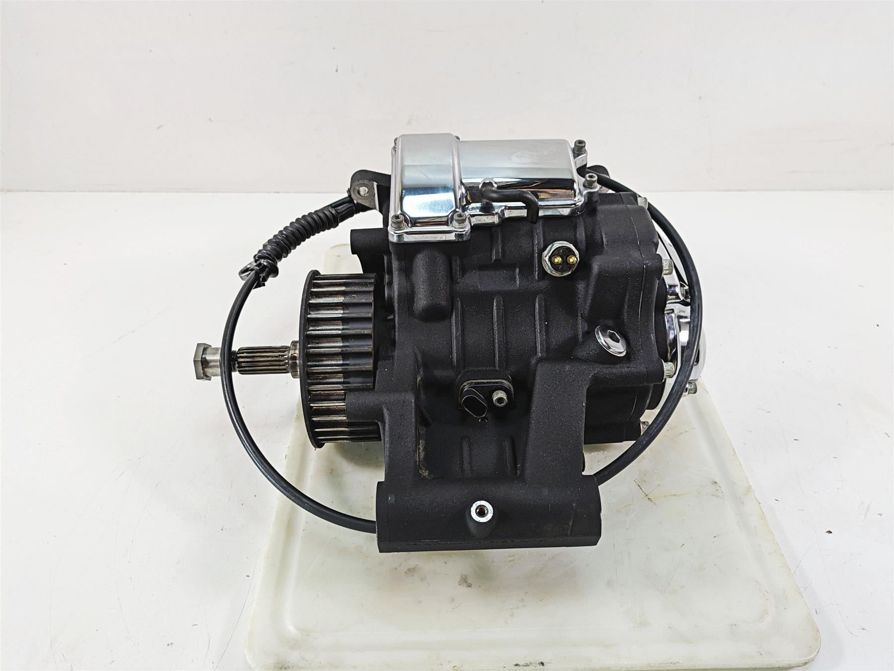 2013 Harley Softail FLSTC Heritage Classic Transmission Gear Box 6-Sp 33012-10A {{ shop.shopifyCountryName }} - Mototech271