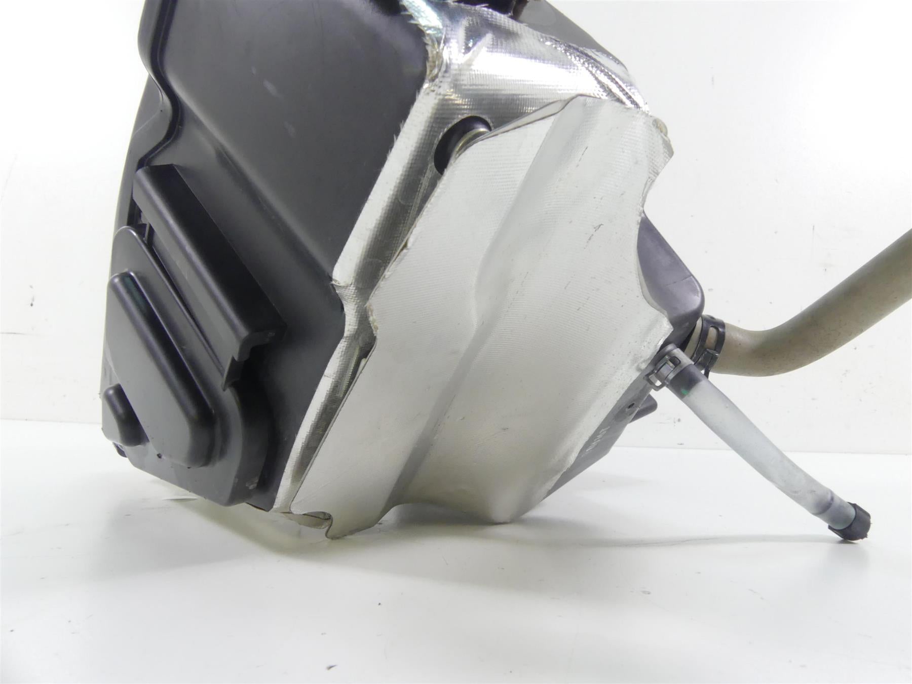 2022 Kawasaki KLR650 KL650 Adv Air Cleaner Breather Filter Box 11010-1805 {{ shop.shopifyCountryName }} - Mototech271