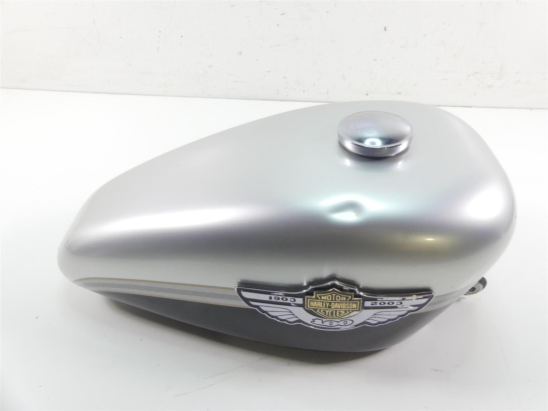 2003 Harley Sportster XL1200 C 100th Anniv Fuel Gas Petrol Tank - Dent 61348-03 {{ shop.shopifyCountryName }} - Mototech271