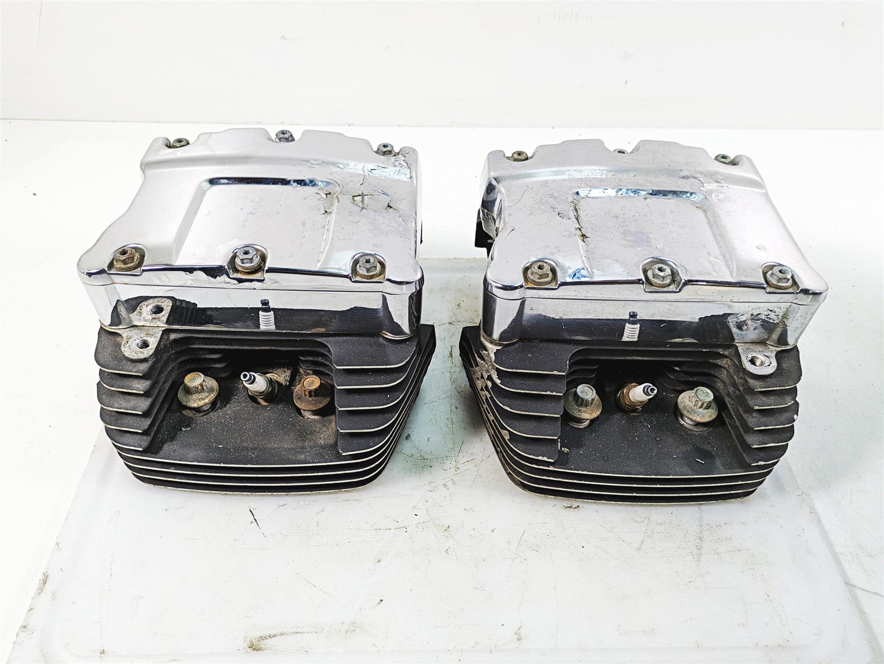 1999 Harley Touring FLHTC Electra Glide Cylinder Head Set For Parts 16722-99