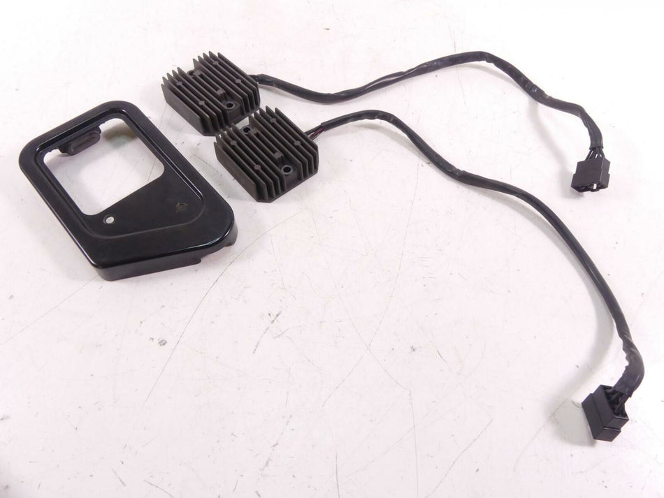 2001 Kawasaki VN1500 Vulcan C Rectifier Voltage Regulator Set + Covers 21066-110 {{ shop.shopifyCountryName }} - Mototech271