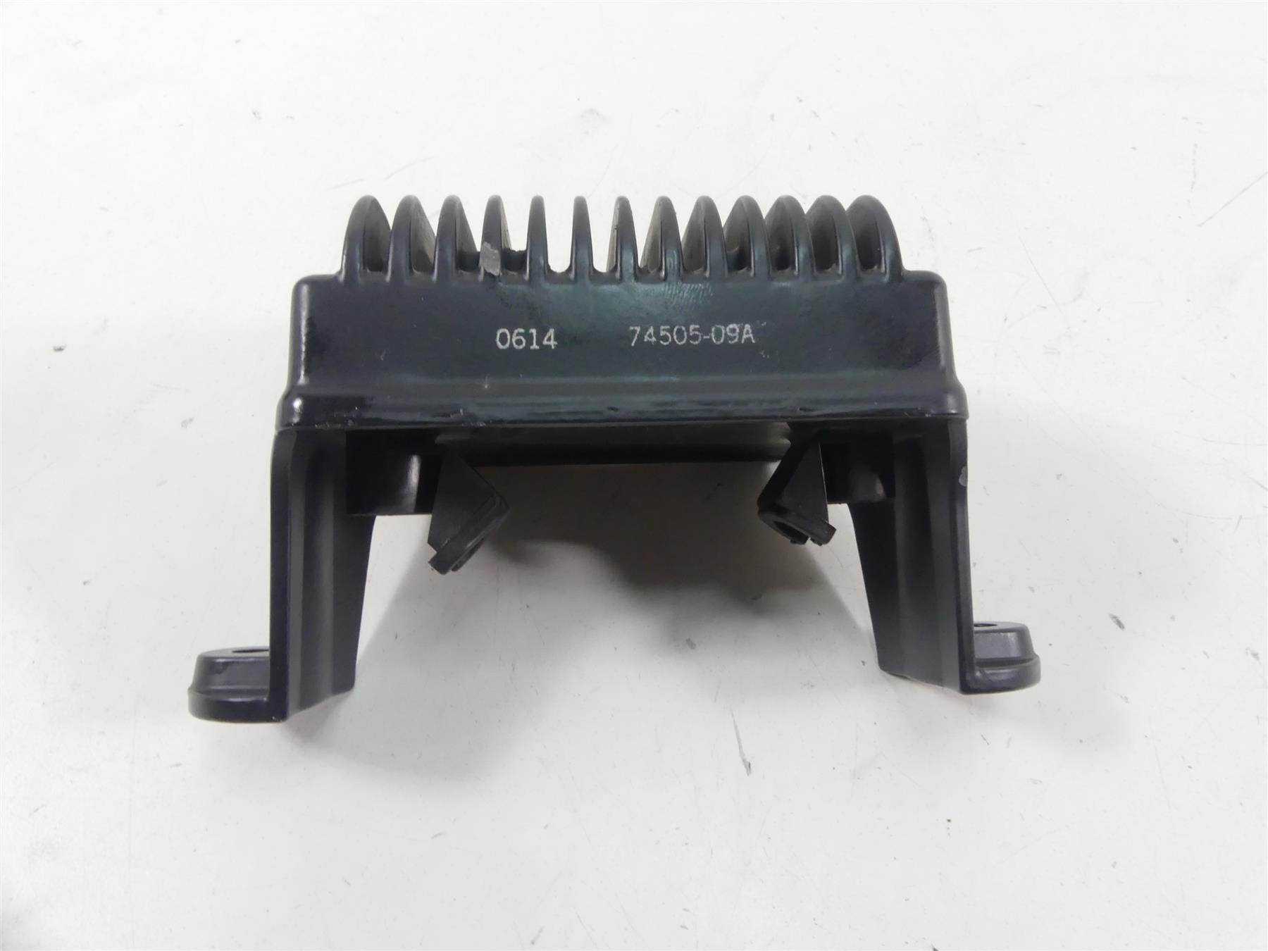 2014 Harley Touring FLHTK Electra Glide Rectifier Voltage Regulator 74505-09 {{ shop.shopifyCountryName }} - Mototech271