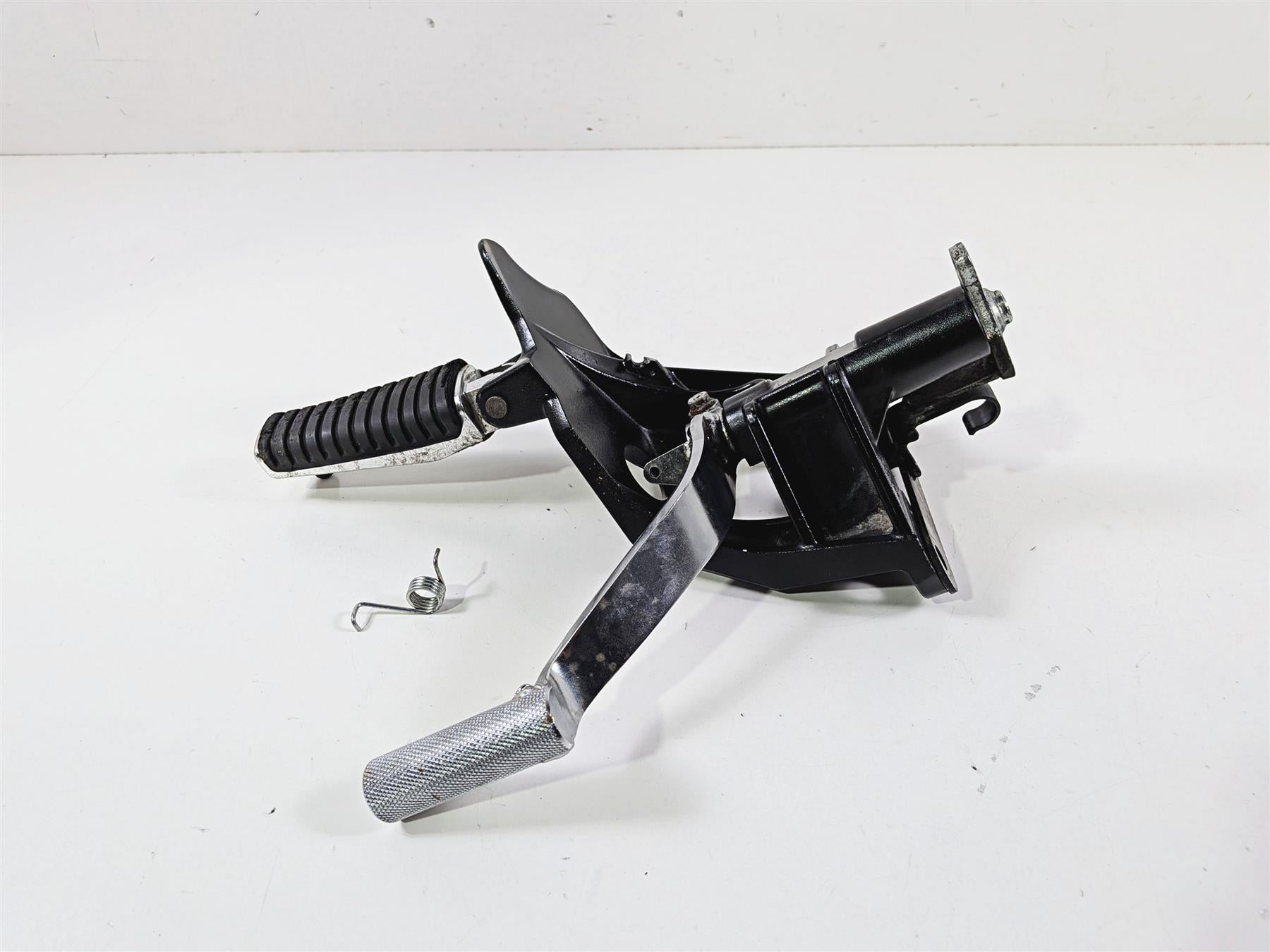 2014 Suzuki M109R VZR1800 Boulevard Right Front Footpeg Brake Pedal 43511-48G10 {{ shop.shopifyCountryName }} - Mototech271