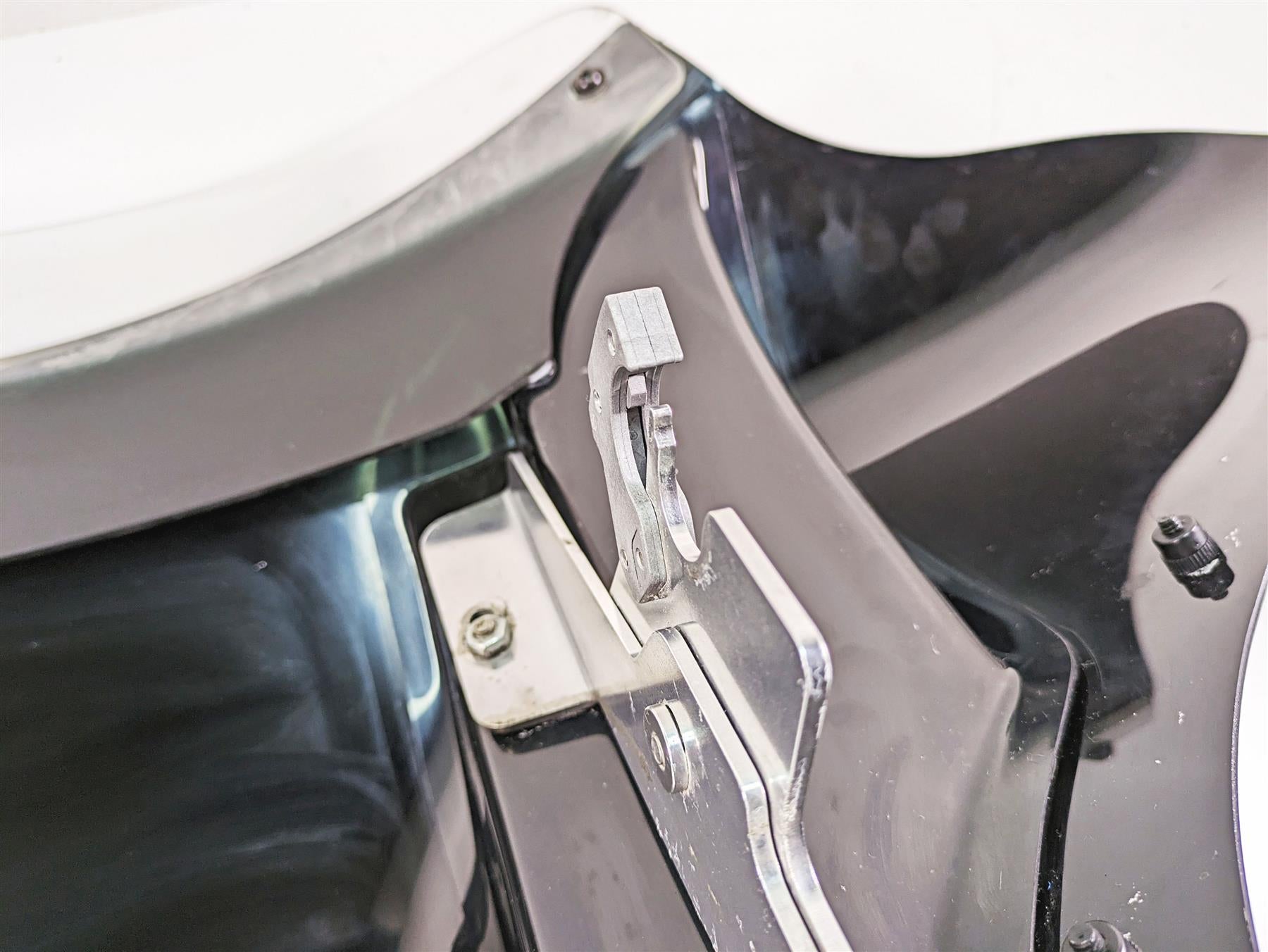 2012 Harley FLD Dyna Switchback Memphis Shades Front Batwing Fairing Cover Cowl {{ shop.shopifyCountryName }} - Mototech271