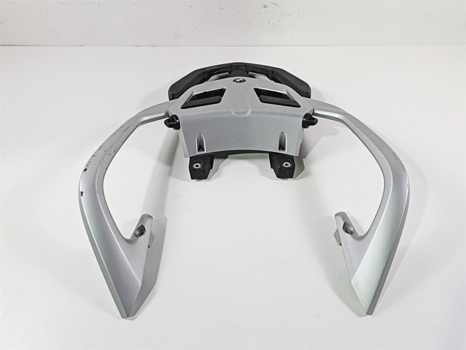 2019 BMW R1250RT K52 Luggage Rack Grab Rail Bar READ 46548520650 46548548023 {{ shop.shopifyCountryName }} - Mototech271