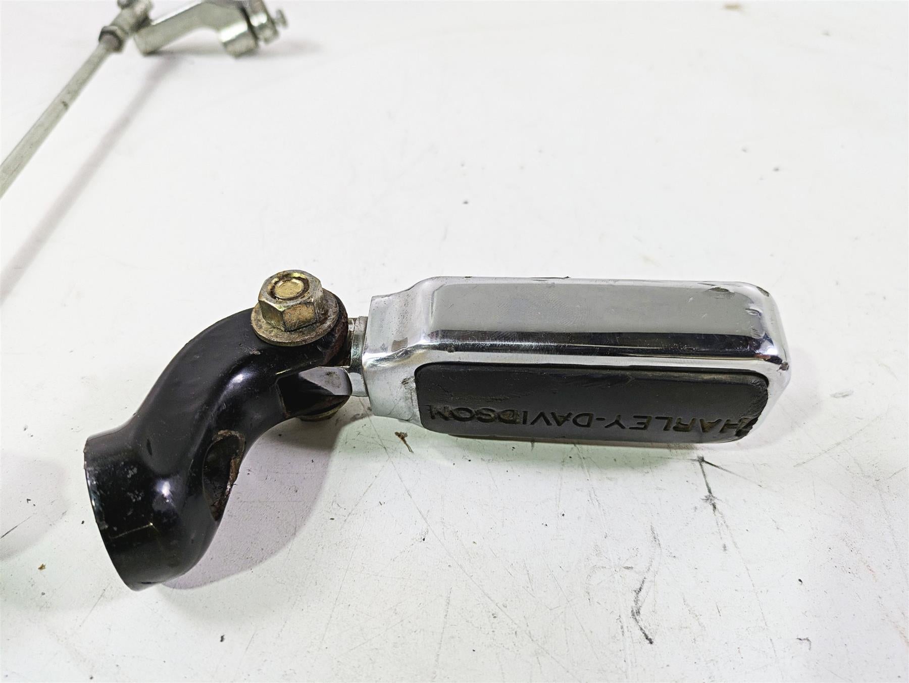 2013 Harley VRSCF Muscle Rod Left Front Footpeg & Shifter Parts 54046-12 {{ shop.shopifyCountryName }} - Mototech271