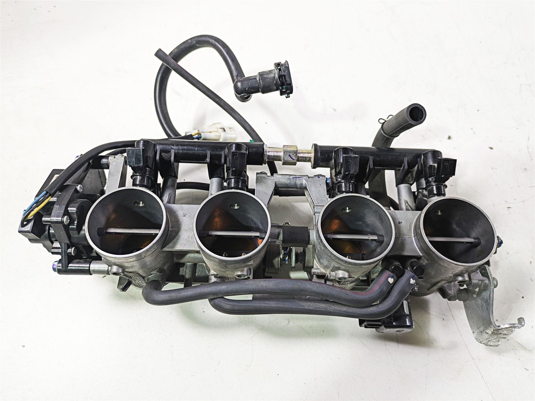 2018 Suzuki GSX1300 R Hayabusa Keihin Throttle Body Fuel Injectors 13406-15H20 {{ shop.shopifyCountryName }} - Mototech271