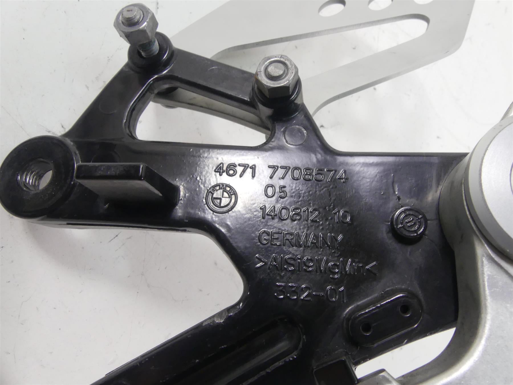 2012 BMW S1000RR K46 Right Foot Peg Footpeg Set & Brake Pedal 46717708574 {{ shop.shopifyCountryName }} - Mototech271