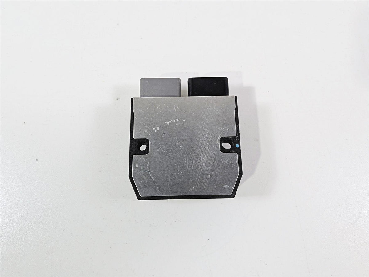 2008 Yamaha YZF R1 RN19 Oem Rectifier Voltage Regulator 1D7-81960-00-00 FH012AA {{ shop.shopifyCountryName }} - Mototech271
