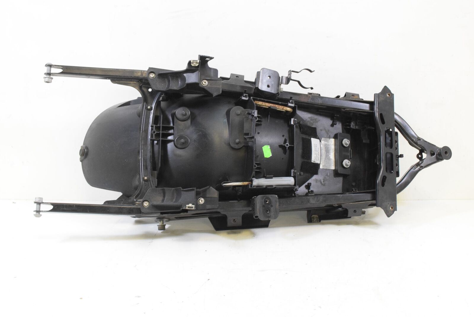 2007 BMW K1200 GT K44 Subframe Sub Frame Inner Fender 46517700688 {{ shop.shopifyCountryName }} - Mototech271
