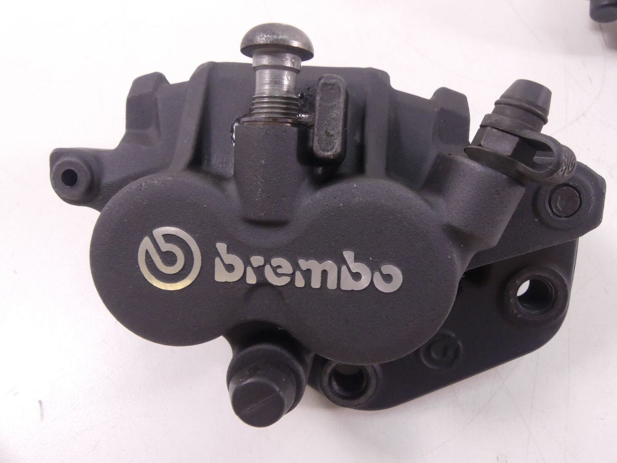 2013 BMW F800GS K72 Front Brembo Brake Caliper Set 34117716715 34117716716 {{ shop.shopifyCountryName }} - Mototech271