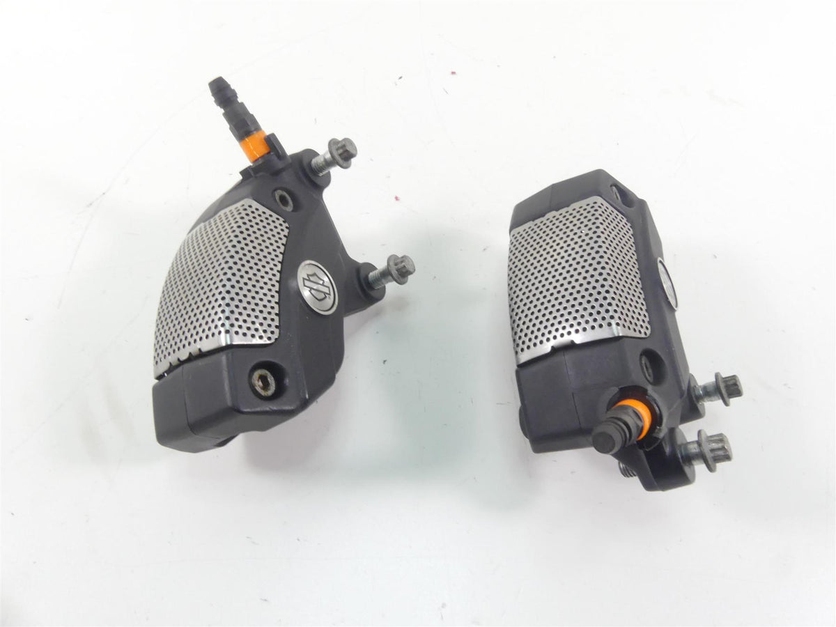 2013 Harley Touring FLHTP Electra Glide Front Brembo Brake Caliper Set 43027-08 {{ shop.shopifyCountryName }} - Mototech271