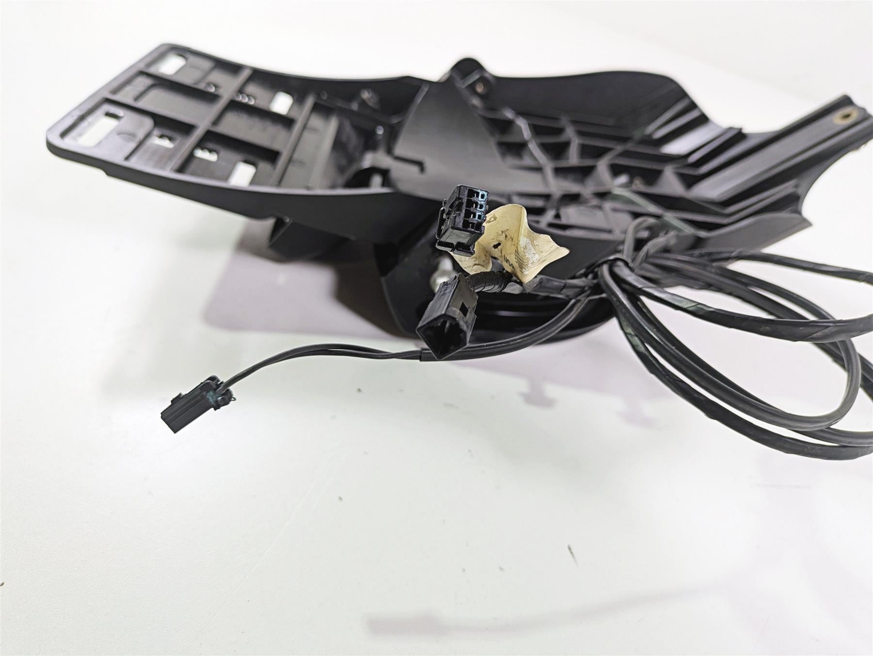 2014 Harley FXDF Dyna Fat Bob Rear Taillight & Plate Holder 67900173 {{ shop.shopifyCountryName }} - Mototech271