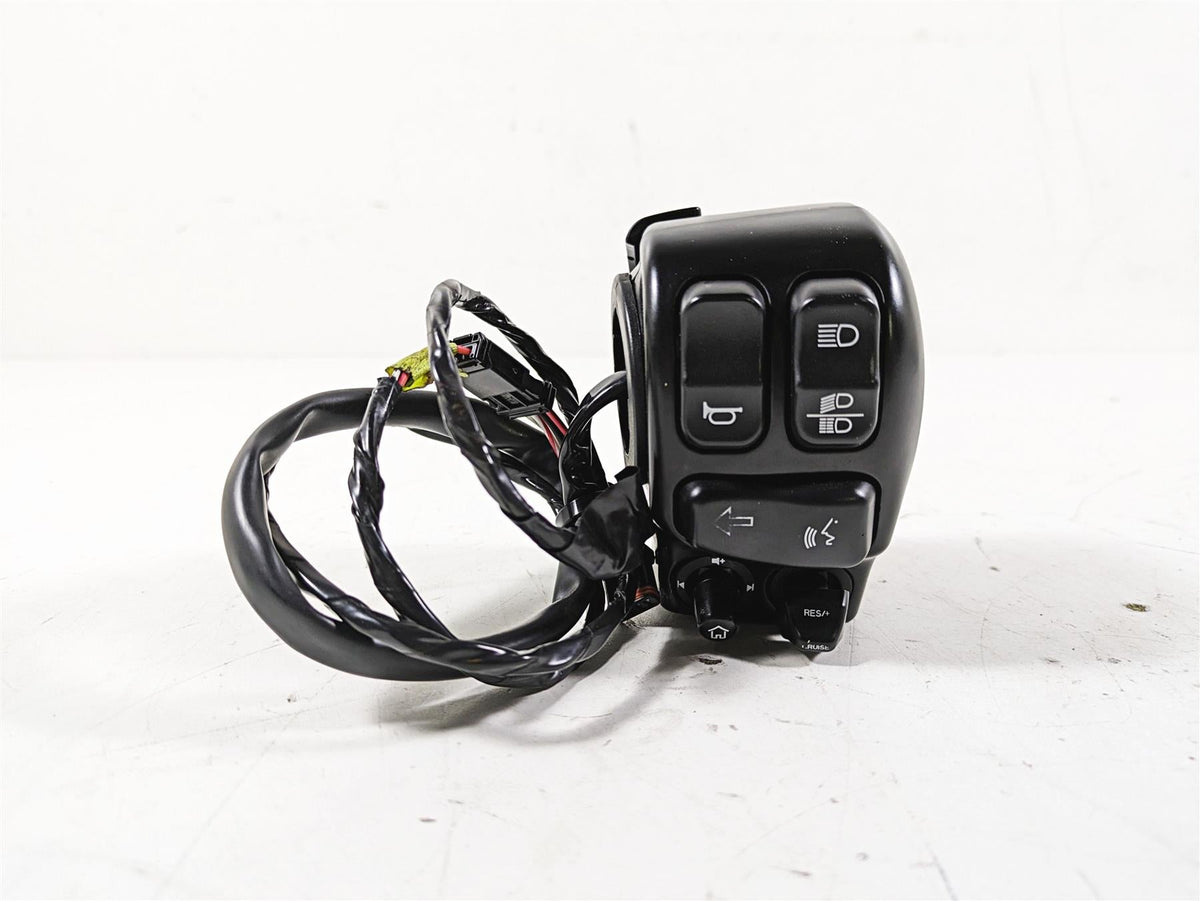 2015 Harley Touring FLHXS Street Glide Left Hand Cruise Control Switch 71500128B {{ shop.shopifyCountryName }} - Mototech271