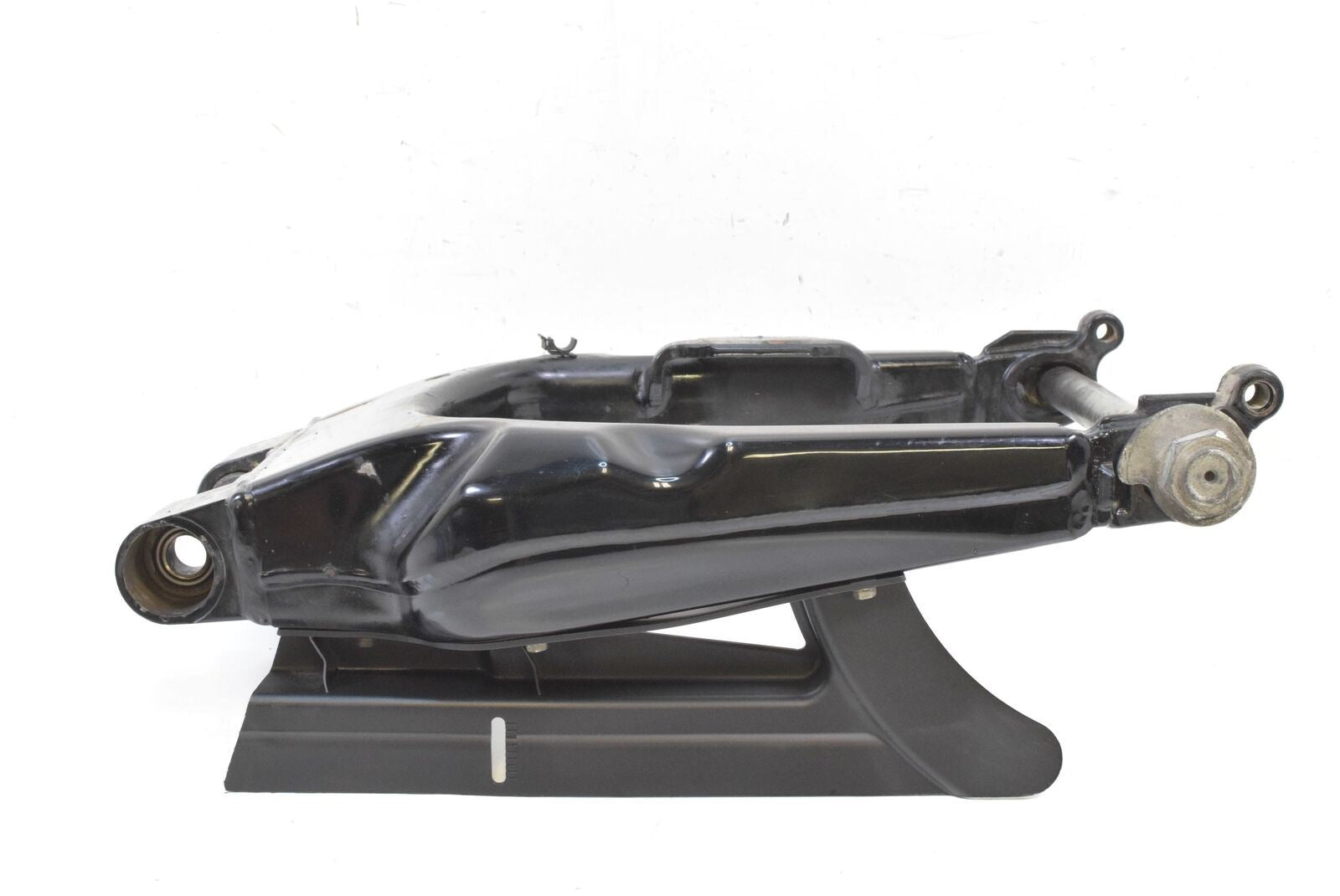 2012 Harley FLHTP Electra Glide Swingarm Swing Arm Axle 47549-09A {{ shop.shopifyCountryName }} - Mototech271