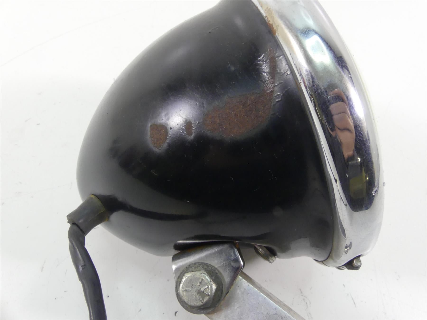 2011 Harley FXDWG Dyna Wide Glide Headlight Head Light Lamp + Bucket 68297-05B {{ shop.shopifyCountryName }} - Mototech271