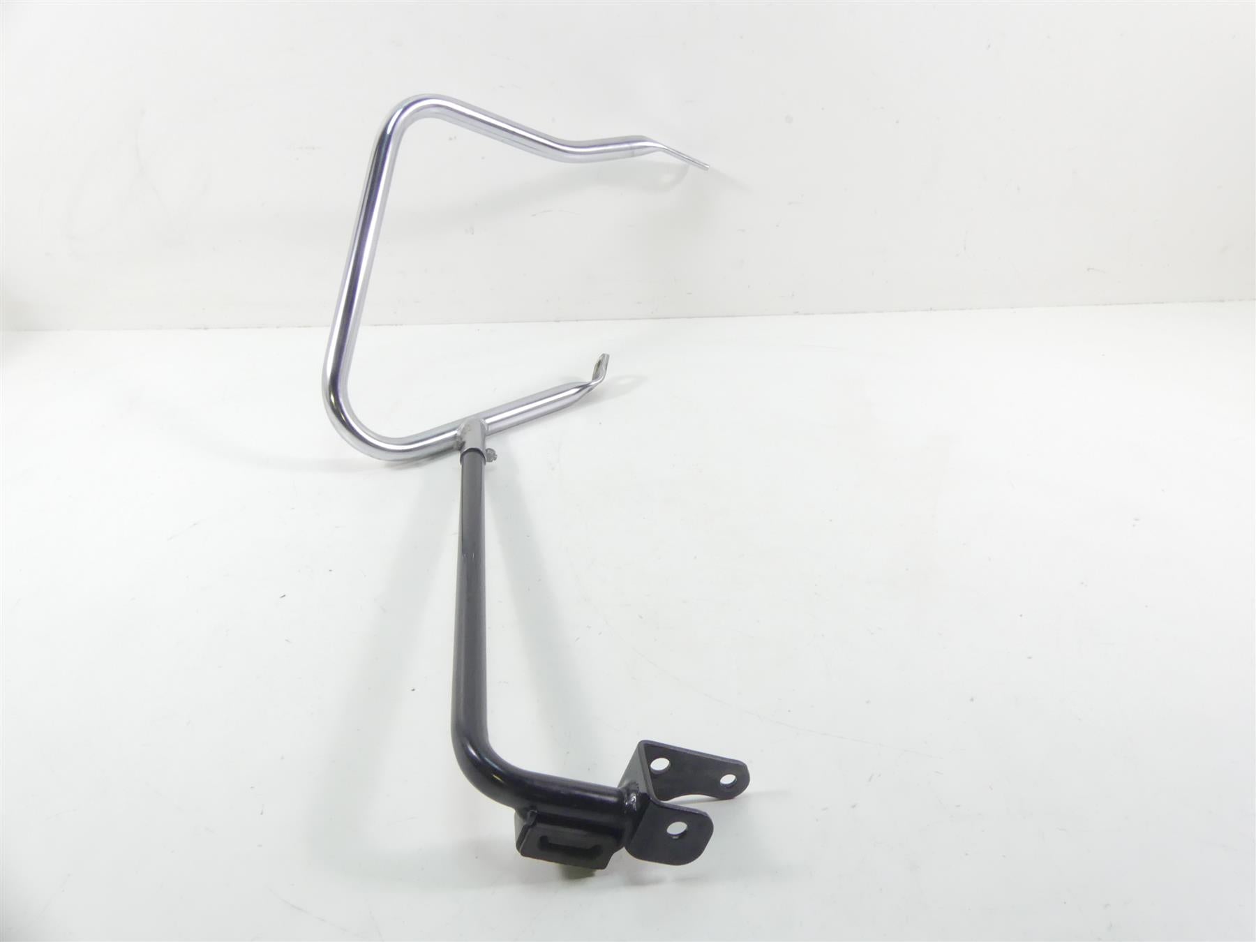 2014 Harley Touring FLHXS Street Glide Sp Left Saddlebag Mount Guard 90200506 {{ shop.shopifyCountryName }} - Mototech271