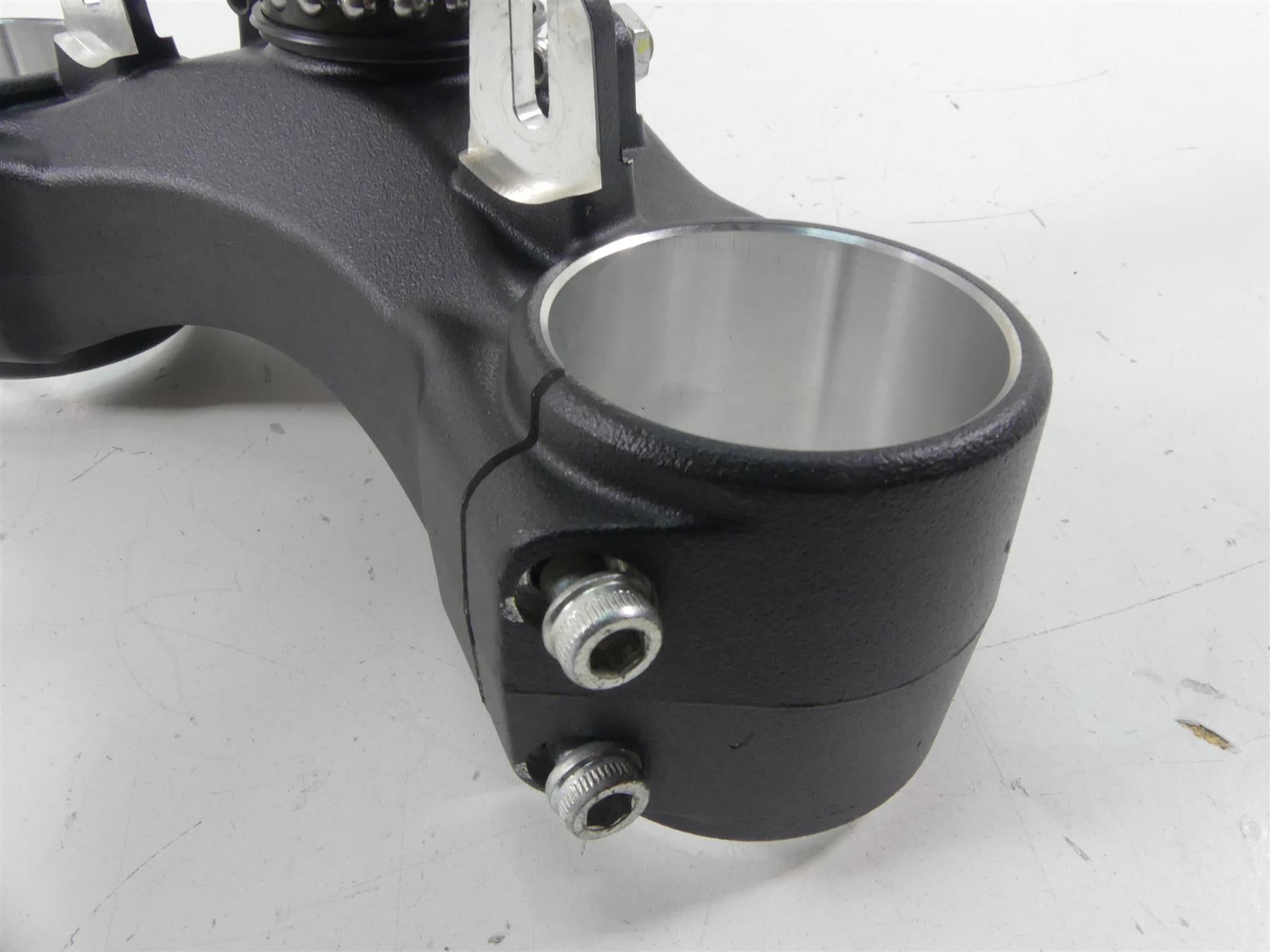 2017 Ducati Monster 1200 S Lower Triple Tree Ohlins Steering Yoke 342P0972AB {{ shop.shopifyCountryName }} - Mototech271