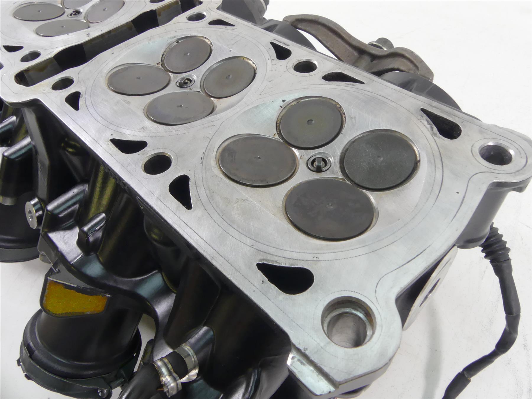 2012 Mv Agusta Brutale 1090 R CylinderHead Cylinder Head 10K 8000B3415 {{ shop.shopifyCountryName }} - Mototech271