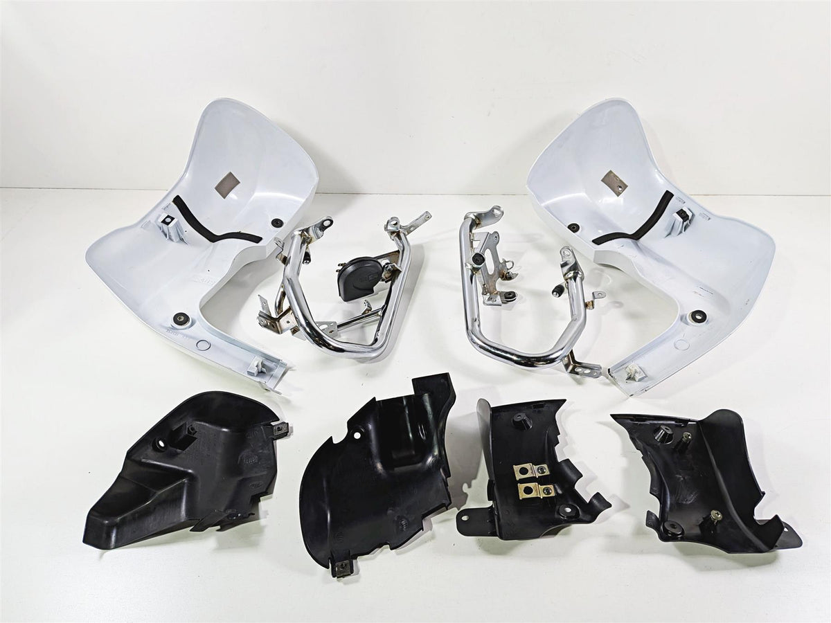 2006 Yamaha XVZ1300 Royal Star Left Right Front Lower Leg Fairings 4XY-2835J-01 {{ shop.shopifyCountryName }} - Mototech271
