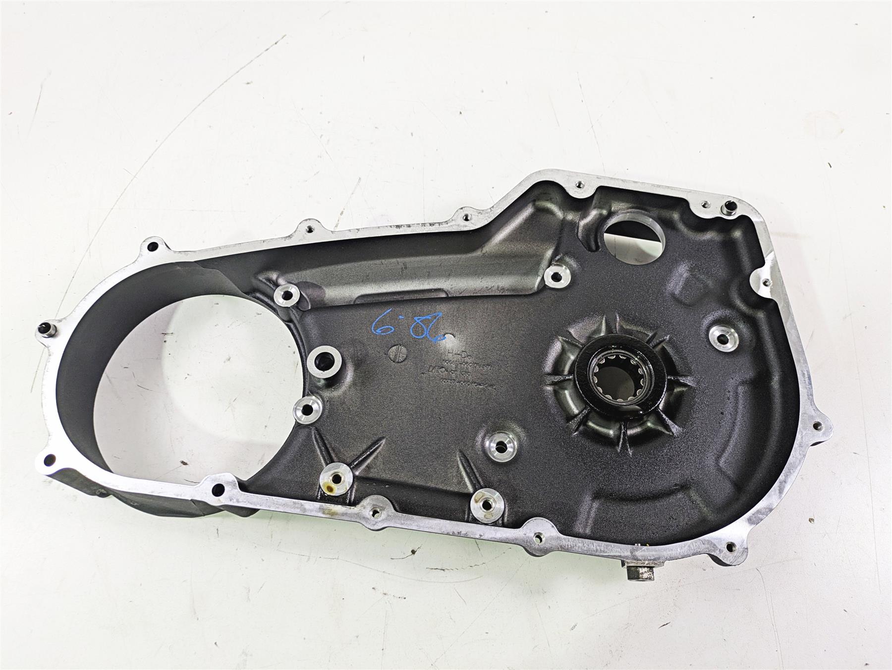 2015 Harley FXDL Dyna Low Rider Inner Primary Drive Clutch Cover -Mid 60681-06C {{ shop.shopifyCountryName }} - Mototech271