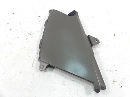 2009 BMW R1200 GS K25 Left Between Leg Side Cover Fairing 46637693433 {{ shop.shopifyCountryName }} - Mototech271