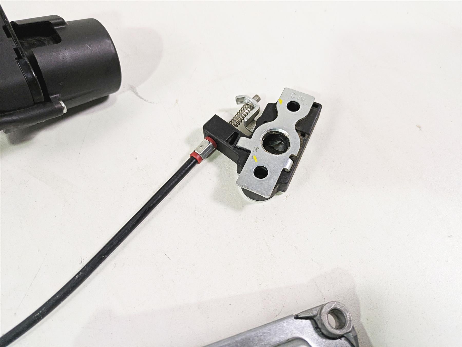 2022 Ducati Scrambler Desert Sled Cdi & Ignition Switch Key Set - Read 28641852A {{ shop.shopifyCountryName }} - Mototech271