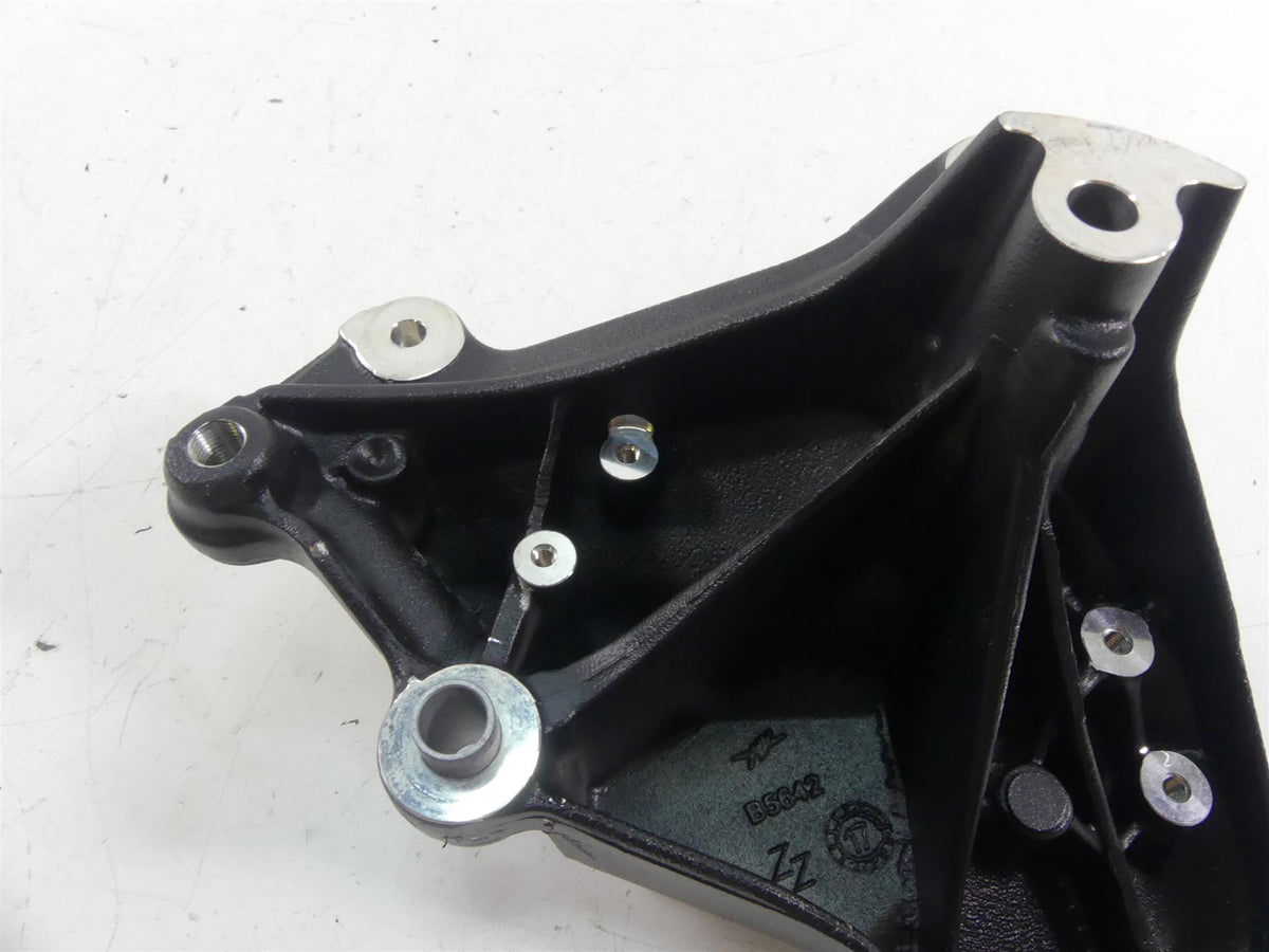 2018 Mv Agusta F3 800 RC Right Side Frame Subframe Carrier Mount Wall 8CA0B5642 {{ shop.shopifyCountryName }} - Mototech271