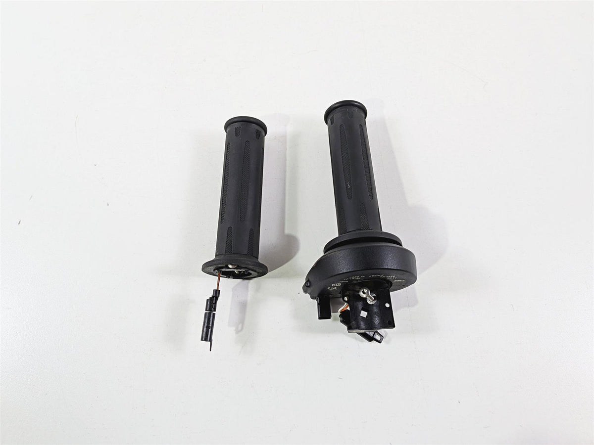 2023 BMW R1250RT RTP K52 Heated Left Right Hand Grip Set 61318549455 61318552124 {{ shop.shopifyCountryName }} - Mototech271