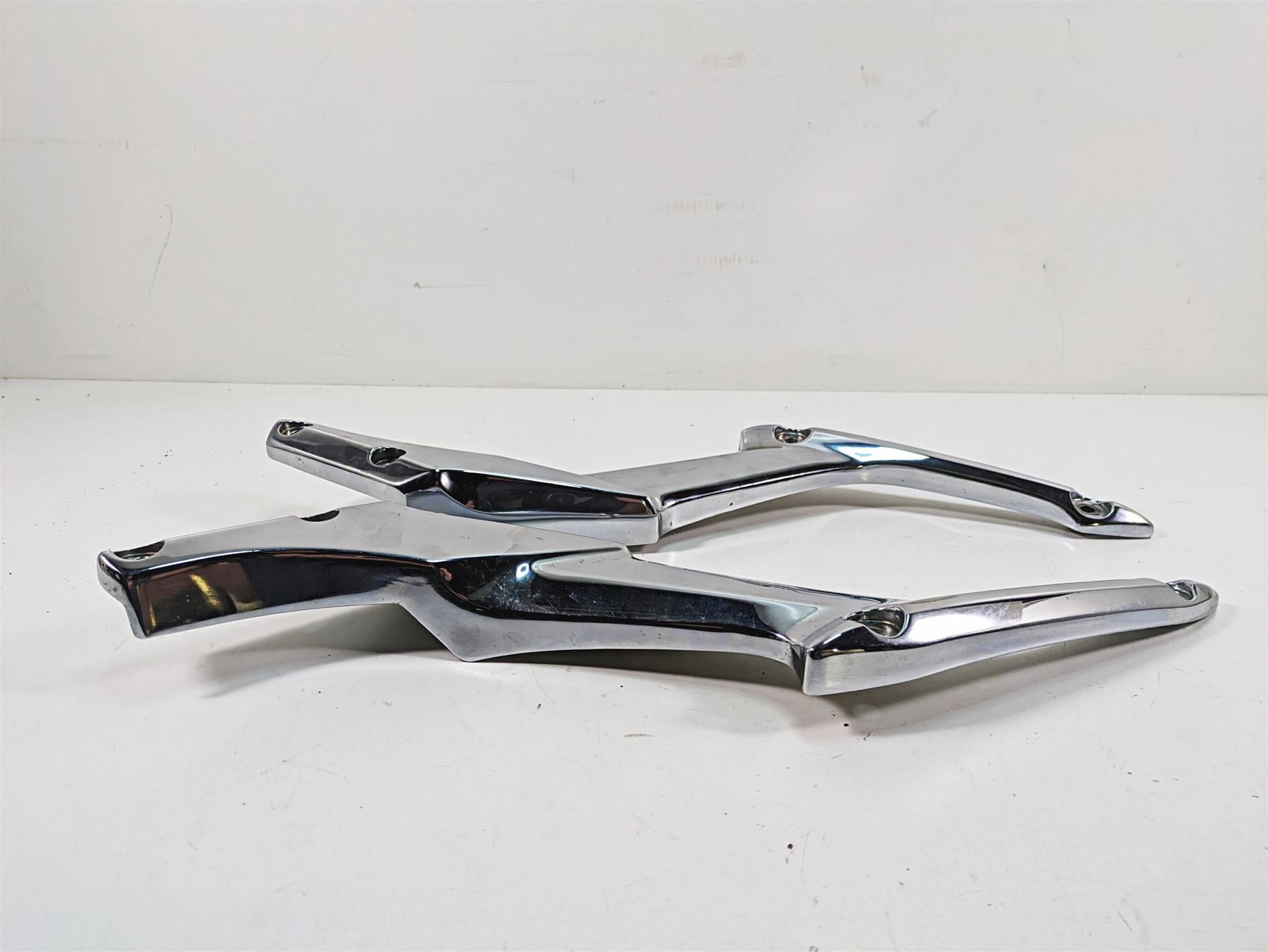 2009 Yamaha XV1900 Raider Rear Chrome Fender Support Braces L 5C7-21613-00-00 {{ shop.shopifyCountryName }} - Mototech271