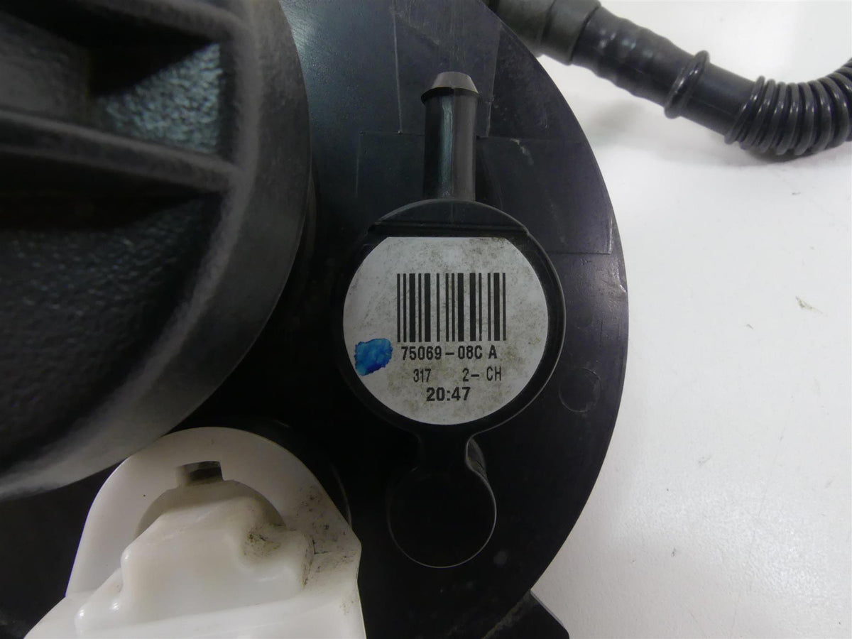 2013 Harley Touring FLHX Street Glide Fuel Gas Petrol Pump 75069-08C {{ shop.shopifyCountryName }} - Mototech271