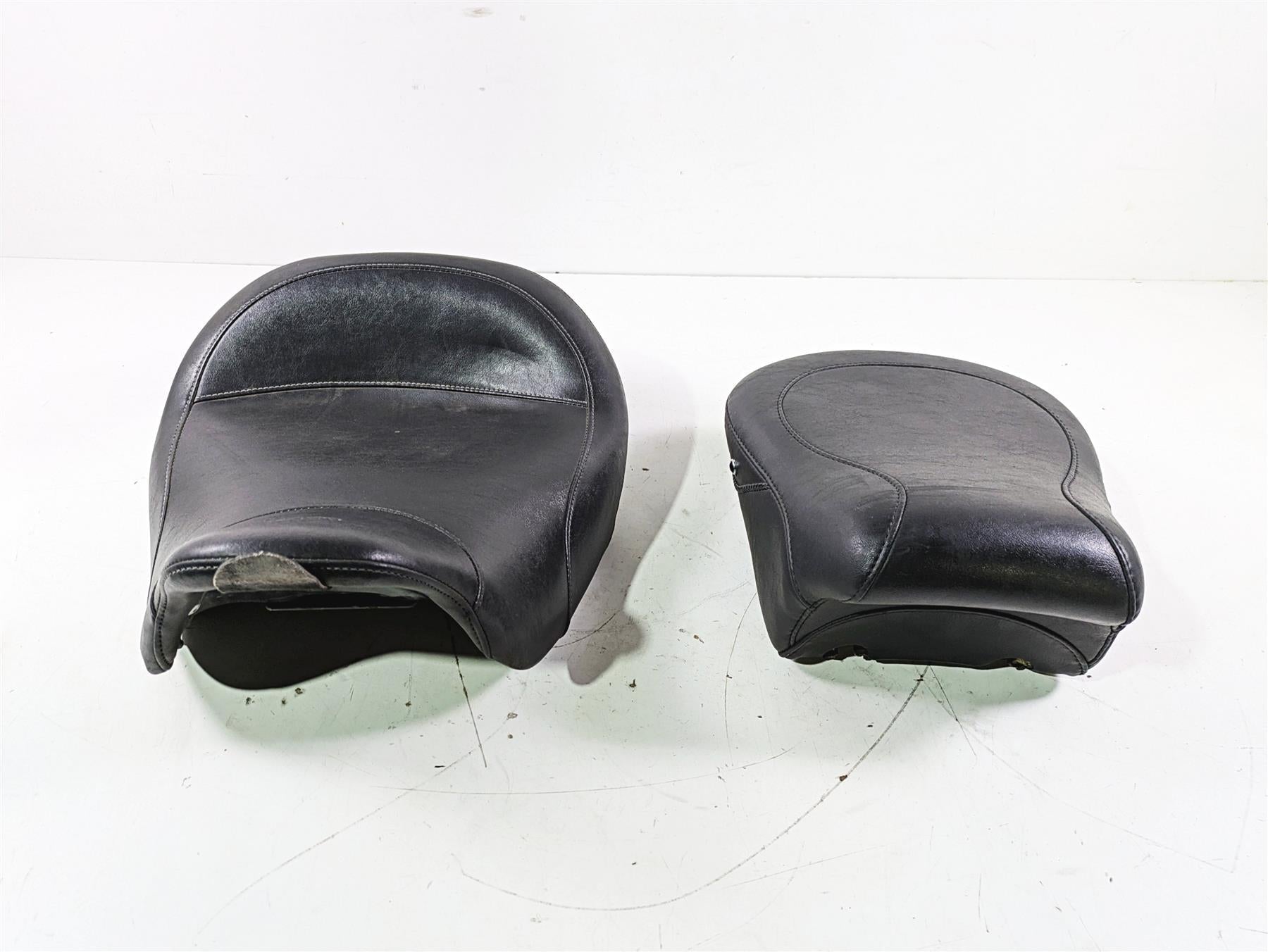 2008 -UP Harley Touring FLHR / X / T / TR Mustang Seat Saddle Set 76028 {{ shop.shopifyCountryName }} - Mototech271
