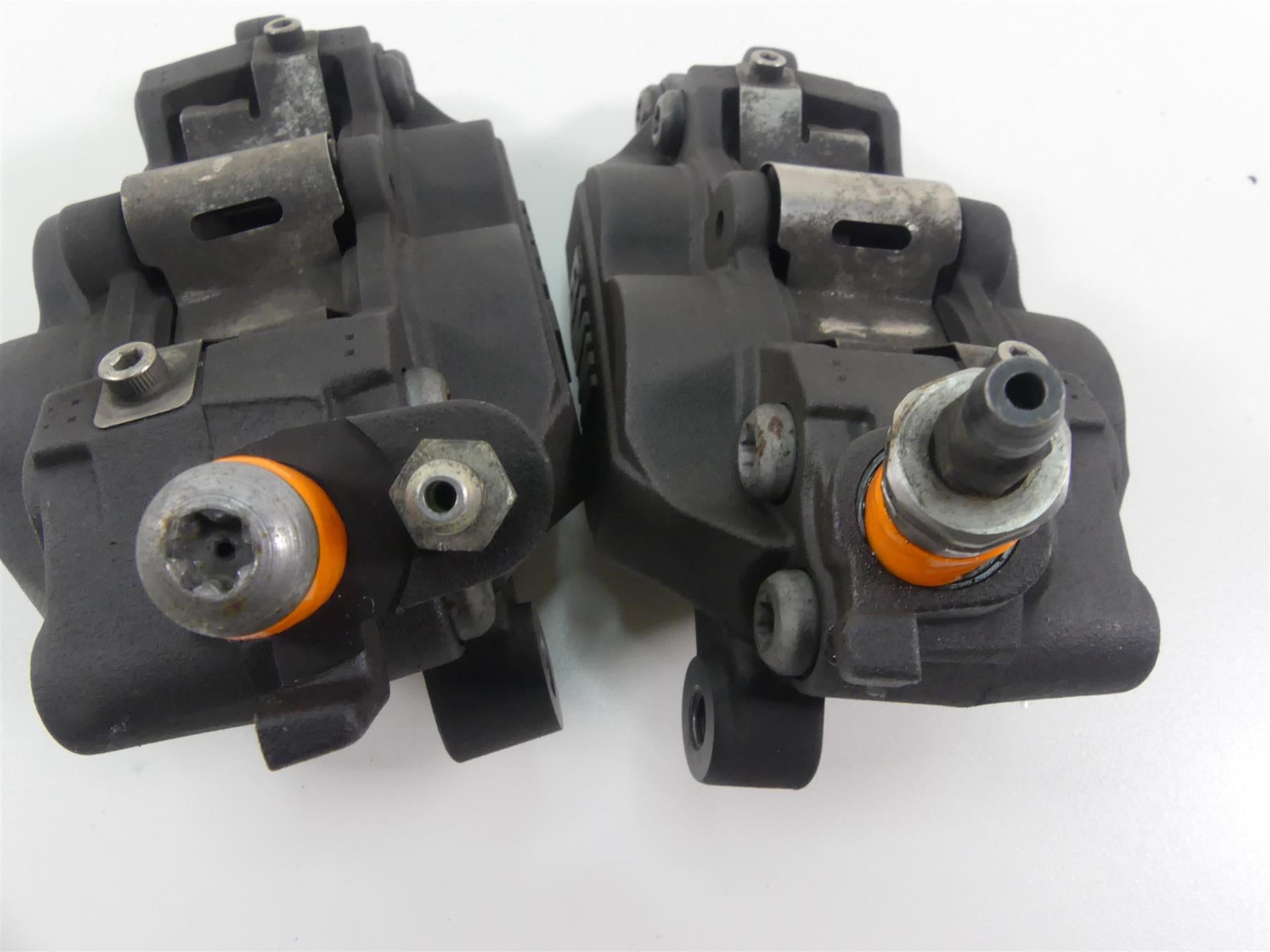 2014 BMW K1600 GTL K48 Tokico Front Brake Caliper Set 34117726766 34117728943 {{ shop.shopifyCountryName }} - Mototech271