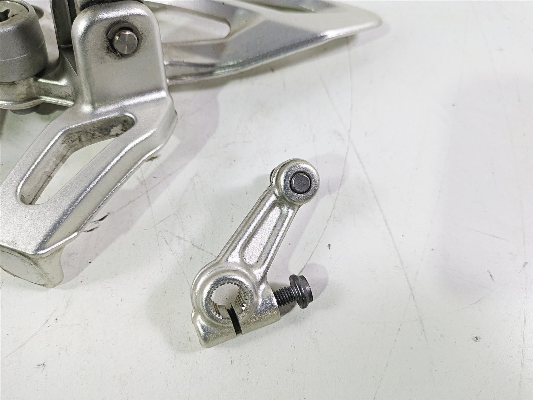 2016 BMW R1200RS K54 Left Rider Footpeg Set & Shifter 46718540796 {{ shop.shopifyCountryName }} - Mototech271