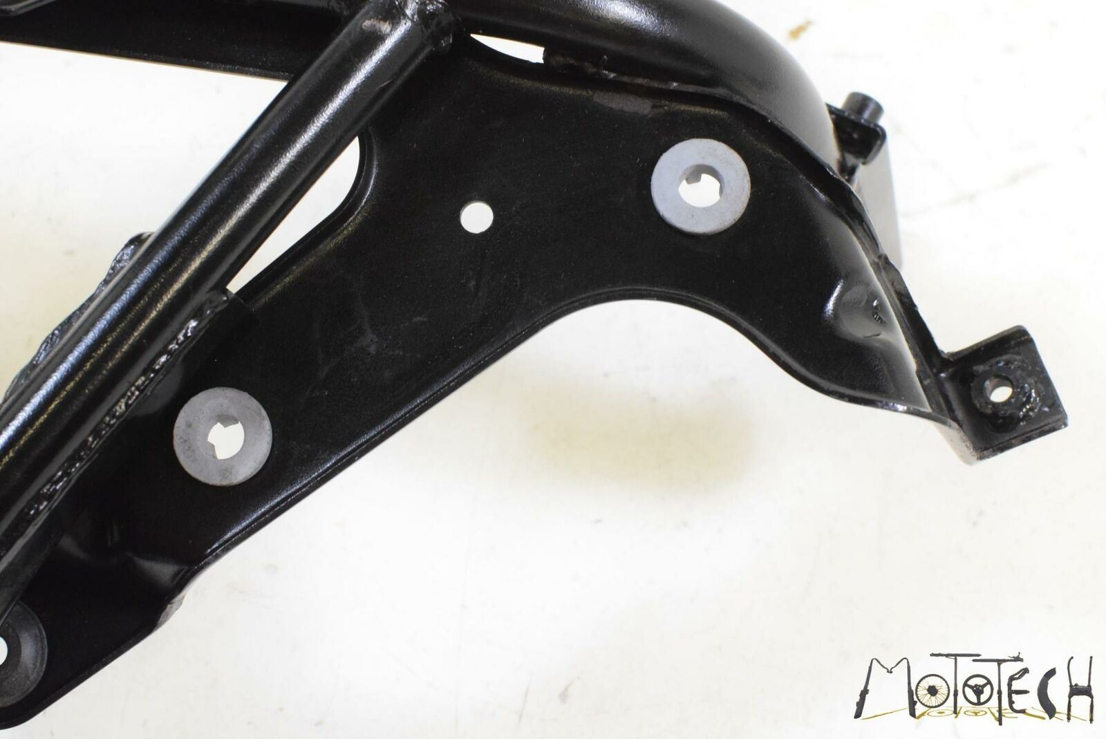 2005 Kawasaki ZZR1200 ZX1200 Front Main Stay Subframe Bracket 11052-1675 {{ shop.shopifyCountryName }} - Mototech271