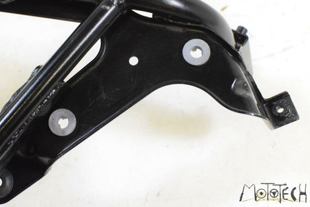 2005 Kawasaki ZZR1200 ZX1200 Front Main Stay Subframe Bracket 11052-1675 {{ shop.shopifyCountryName }} - Mototech271
