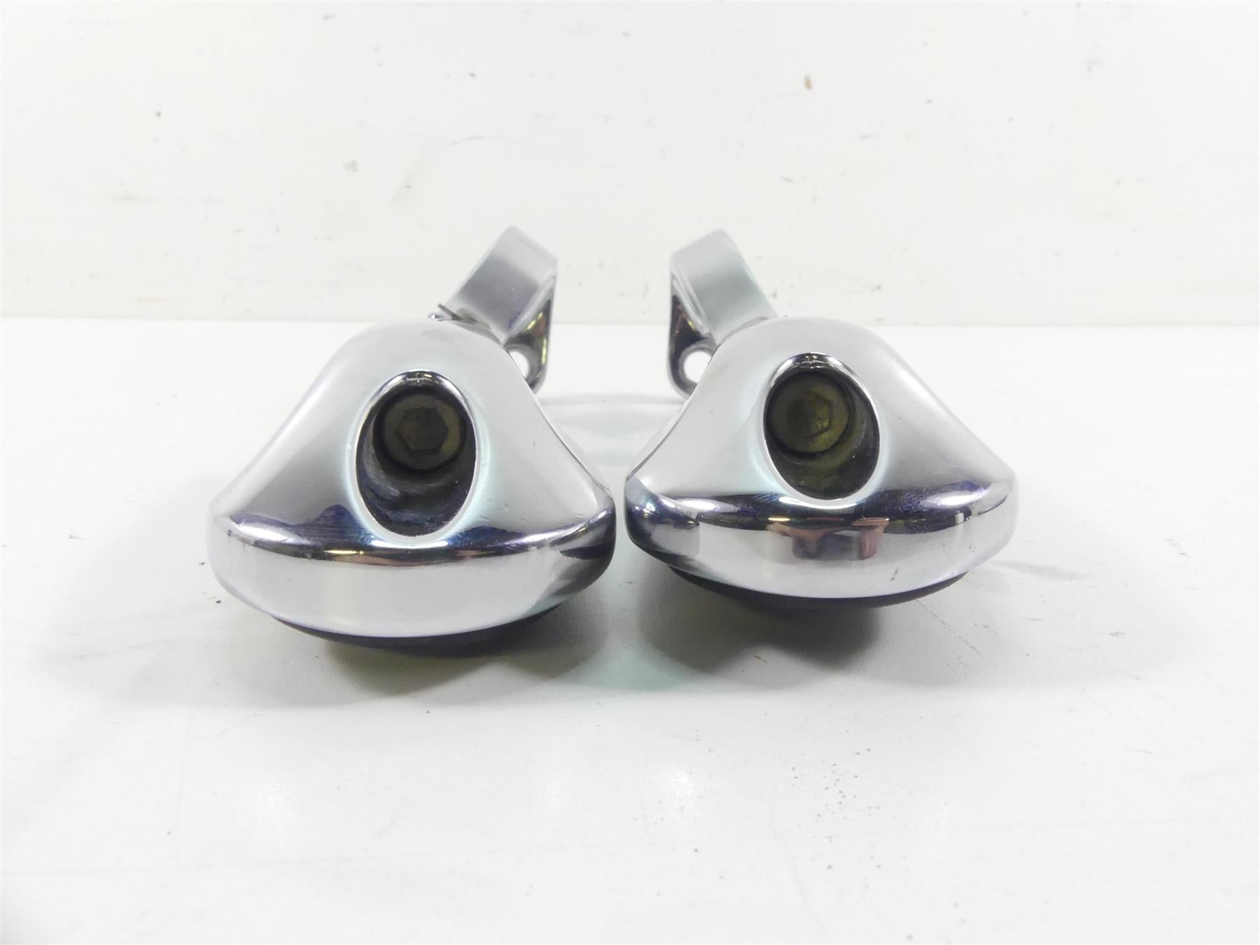 2013 Harley Touring FLHX Street Glide Rear Passenger Foot Peg Rest Set 49036-04A {{ shop.shopifyCountryName }} - Mototech271