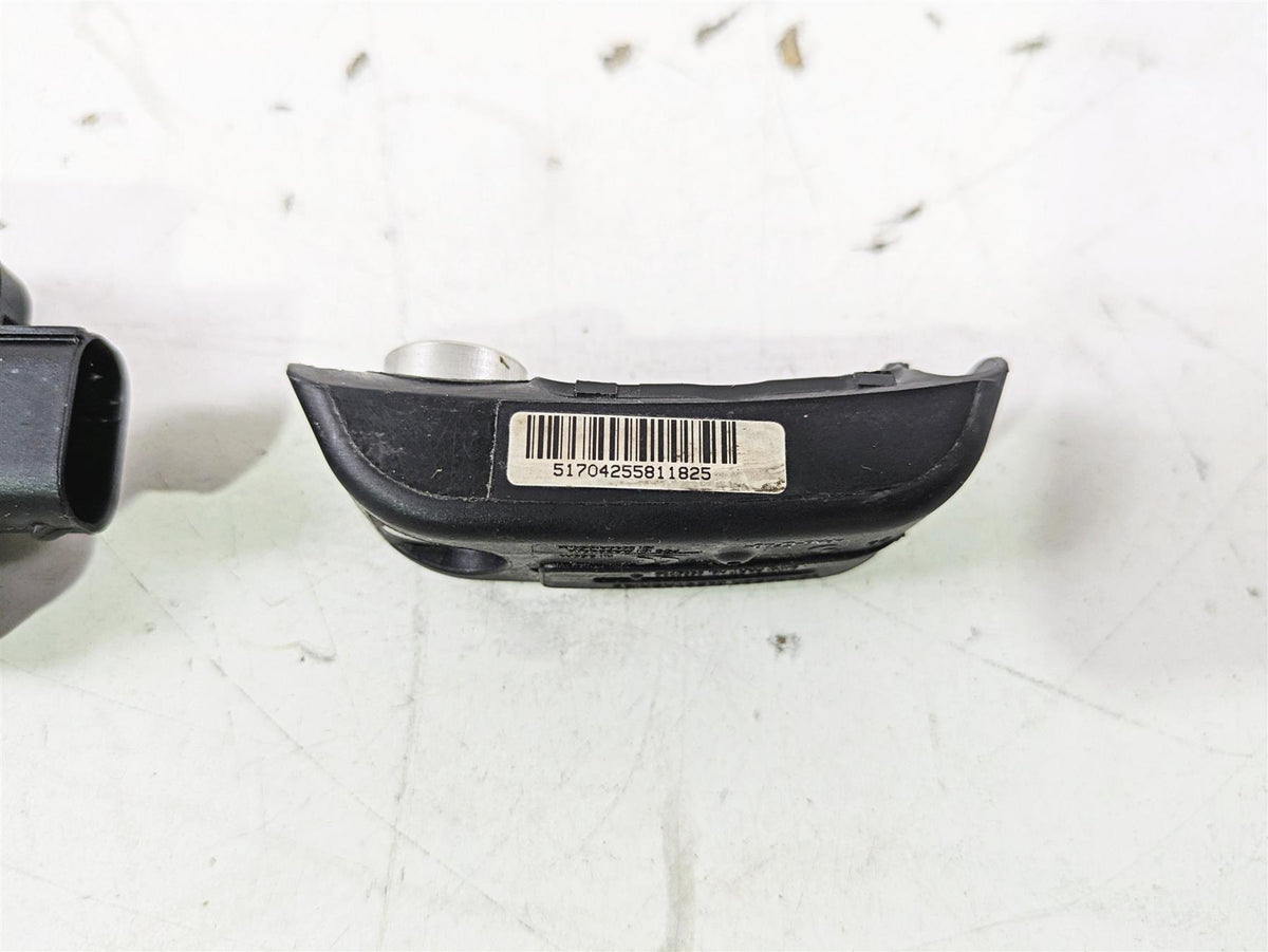 2015 BMW K1600 GT K48 RDC Tire Pressure Module & Rear Sensor 65758546222 {{ shop.shopifyCountryName }} - Mototech271