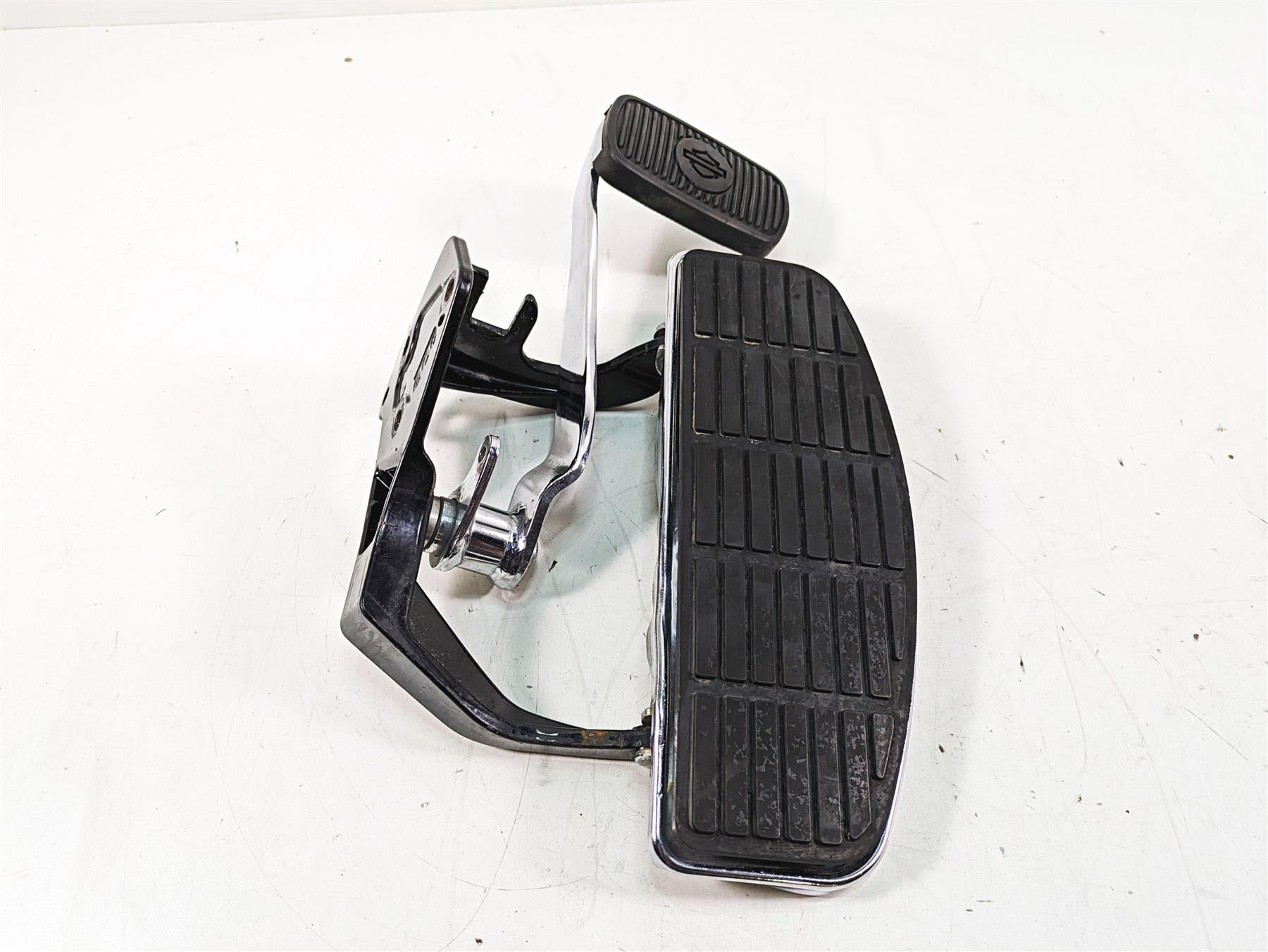 2013 Harley Softail FLSTFB Fat Boy Lo Right Front Floorboard Set -Read 42431-11 | Mototech271