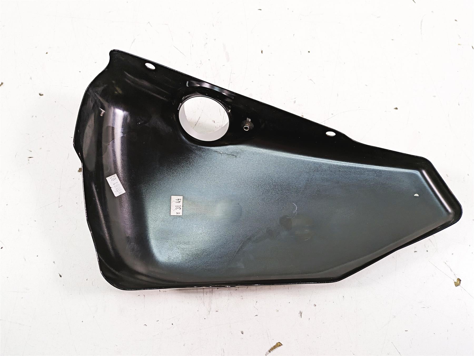 2019 Harley XL883N Sportster Iron Right Side Oil Tank Cover - Read 57200092BYM {{ shop.shopifyCountryName }} - Mototech271