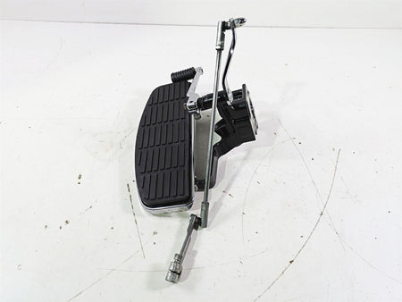 2005 Harley Softail FLSTSCI Heritage Springer Left Floorboard + Shifter 33630-00 {{ shop.shopifyCountryName }} - Mototech271