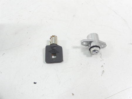 2017 Harley Touring FLHTKL Electra Glide Ignition Switch Key Lock Set 71400012B {{ shop.shopifyCountryName }} - Mototech271