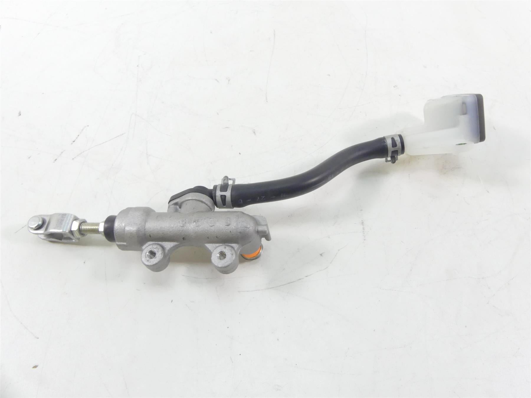 2020 Suzuki GSX1300 R Hayabusa Rear Brake Master Cylinder 1/2" 69600-15H00 {{ shop.shopifyCountryName }} - Mototech271