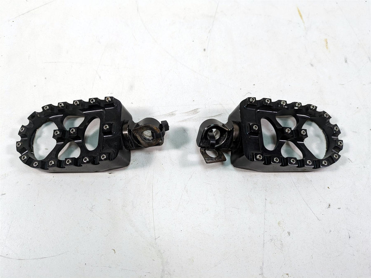 2015 Harley FXDL Dyna Low Rider Aftermarket Grip Stunt Footpeg Foot Peg Set {{ shop.shopifyCountryName }} - Mototech271